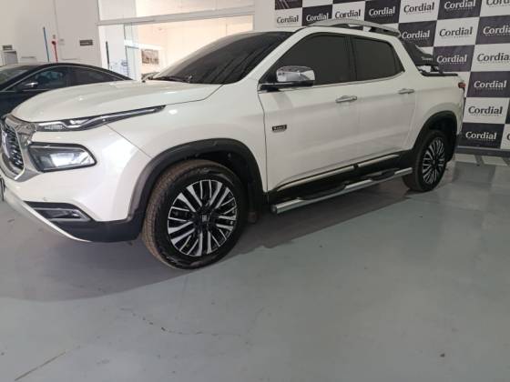 FIAT TORO 2.2 TURBO DIESEL RANCH 4WD AT9